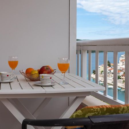 Apartments And Rooms Breeze Неум Экстерьер фото