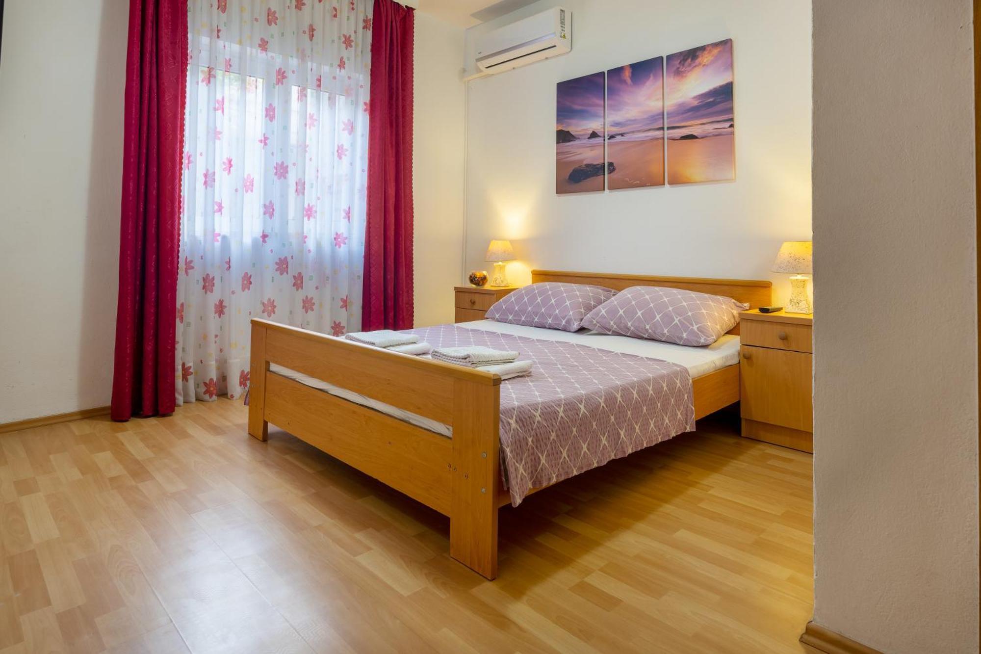 Apartments And Rooms Breeze Неум Экстерьер фото