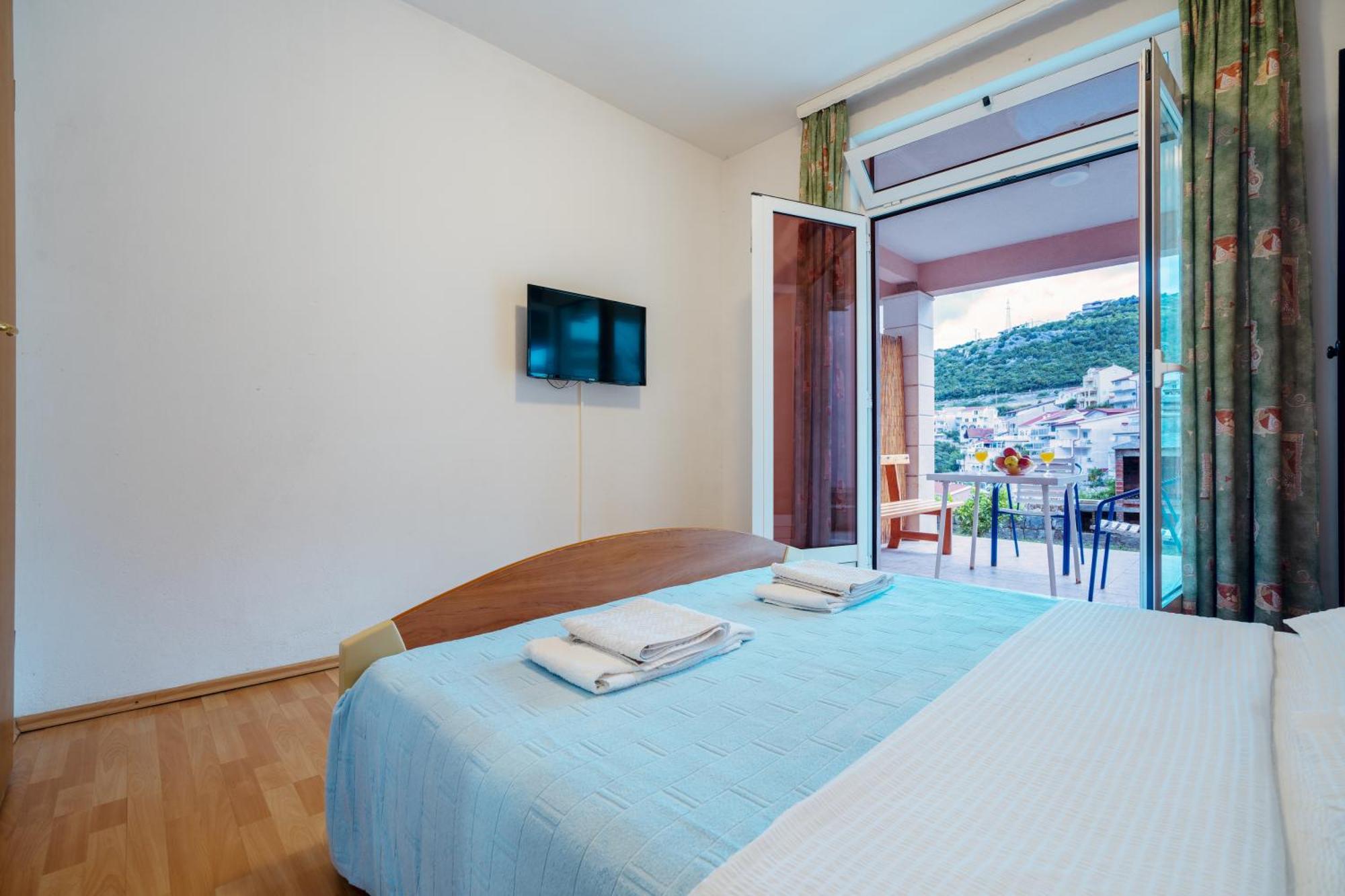 Apartments And Rooms Breeze Неум Экстерьер фото