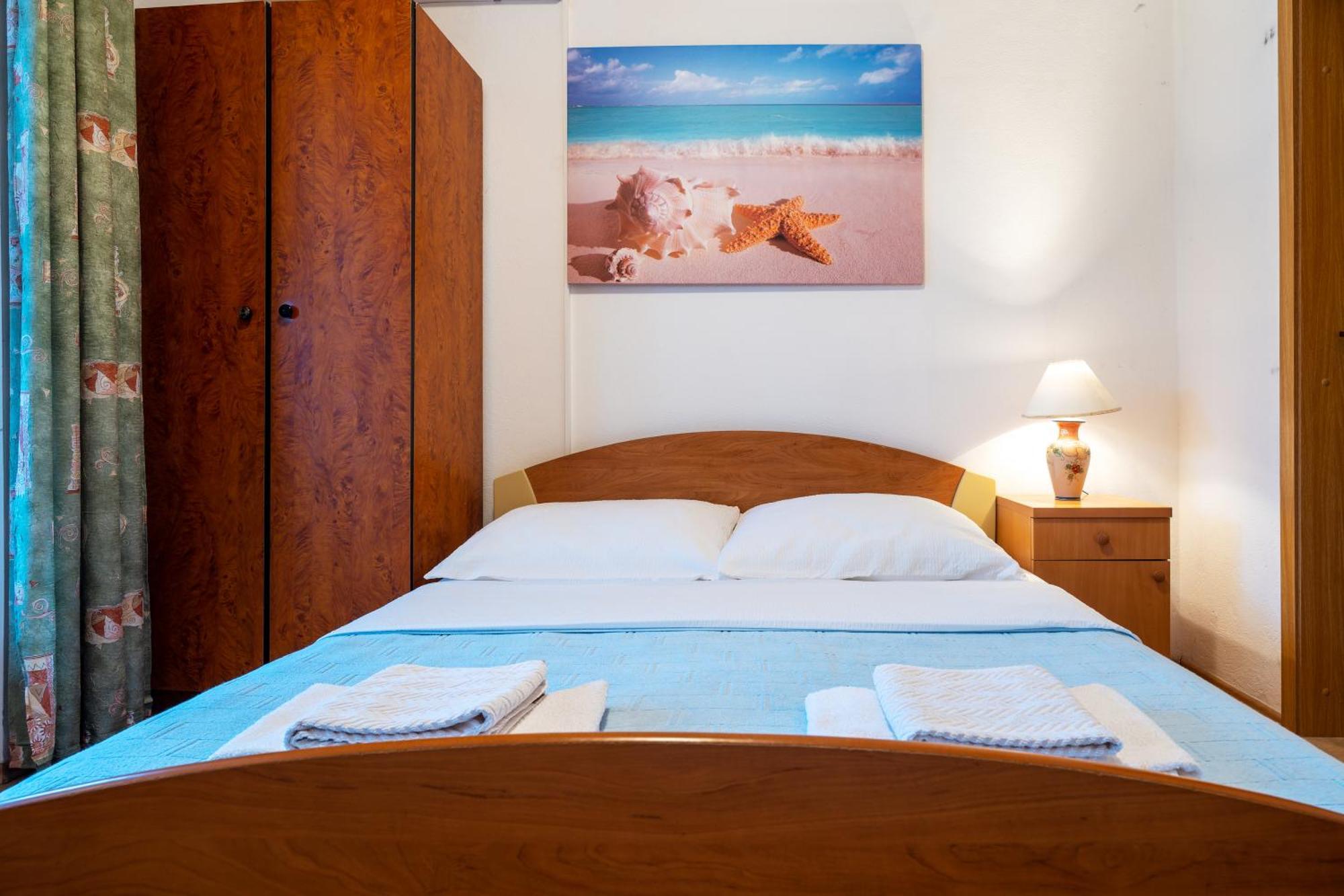 Apartments And Rooms Breeze Неум Номер фото