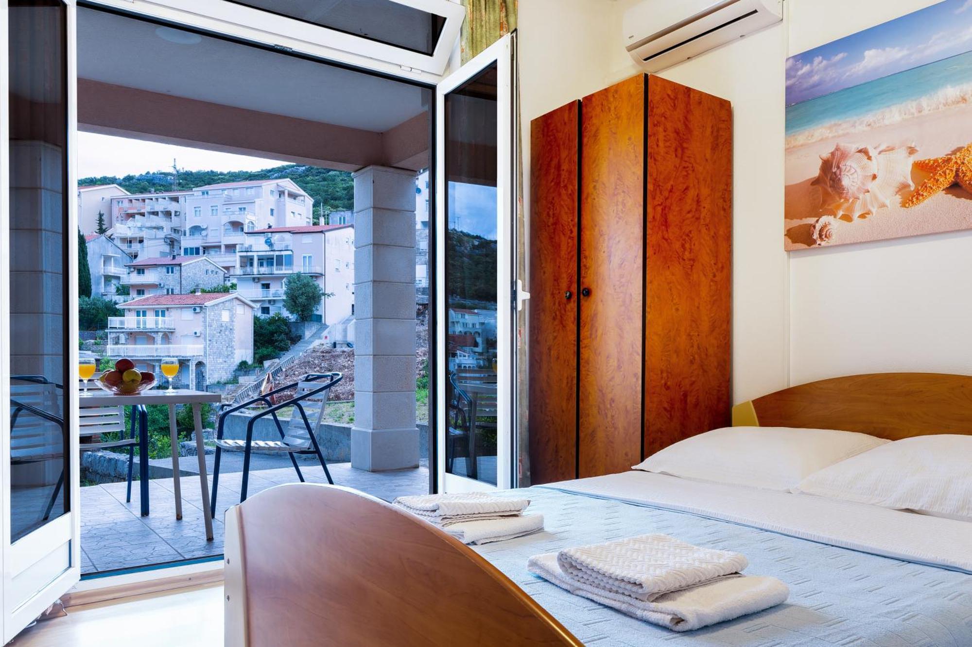 Apartments And Rooms Breeze Неум Экстерьер фото
