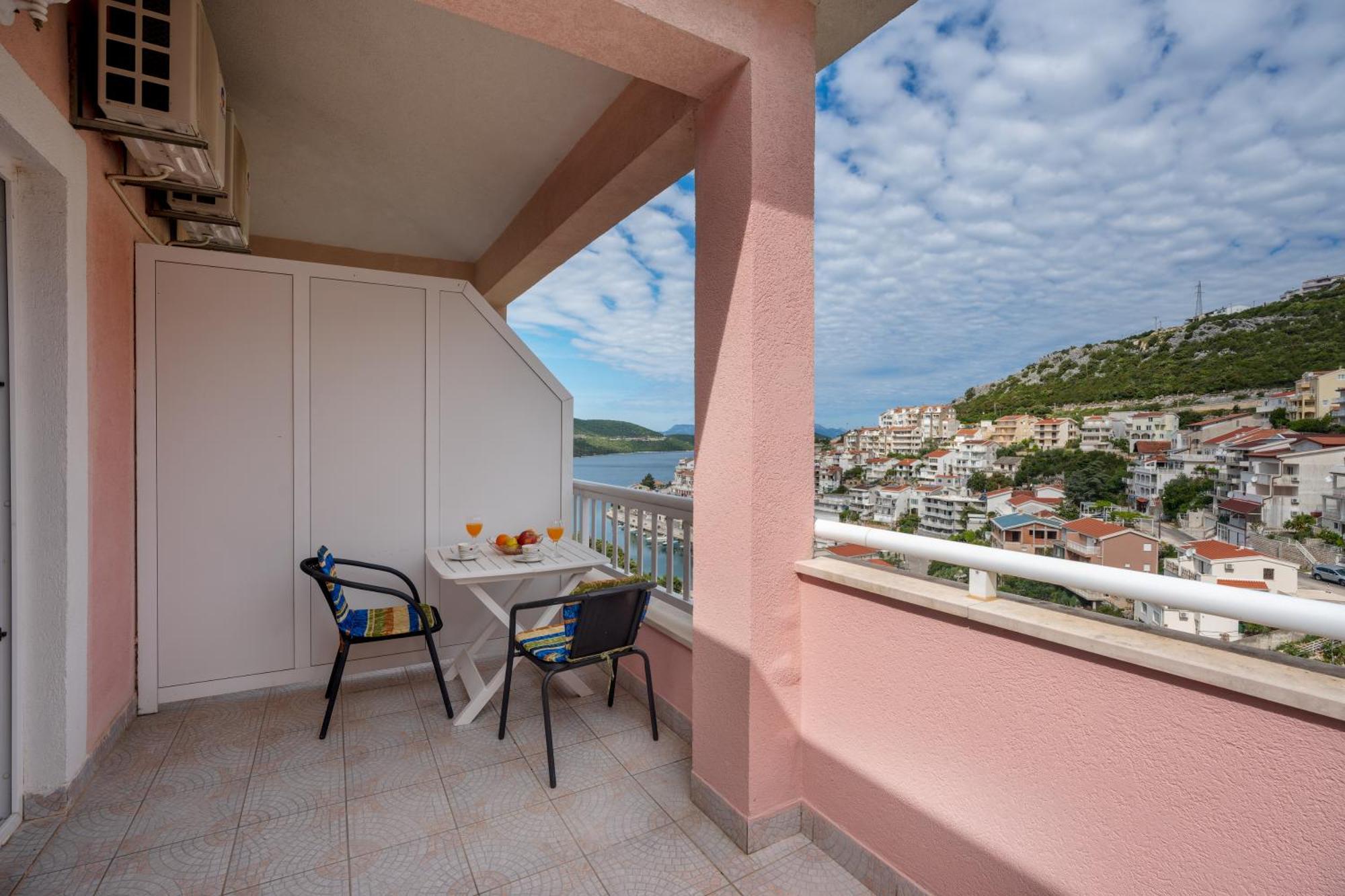 Apartments And Rooms Breeze Неум Экстерьер фото