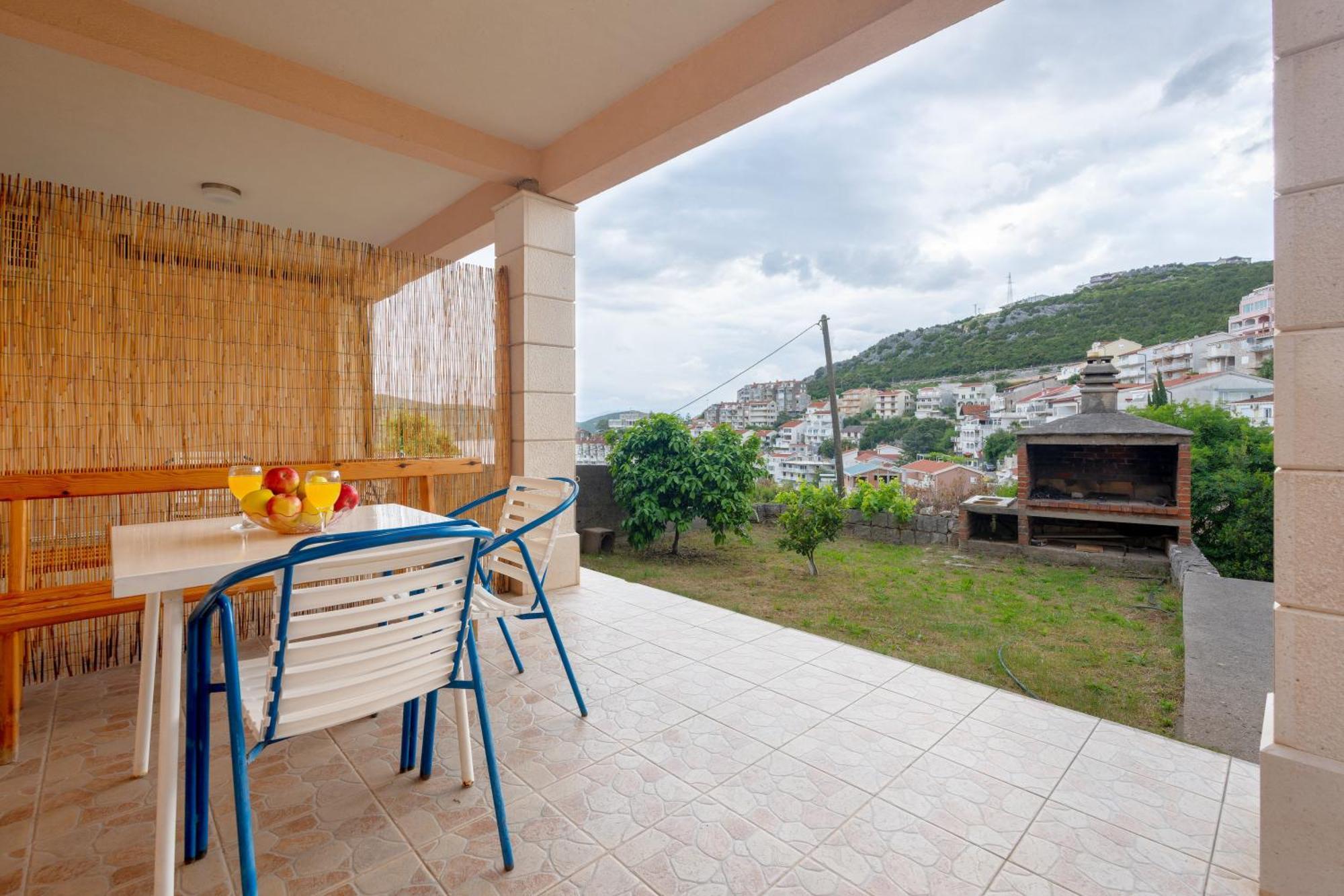 Apartments And Rooms Breeze Неум Экстерьер фото